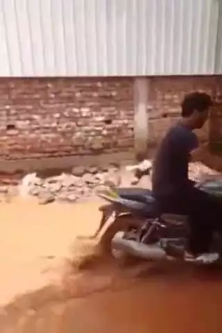 मुरार: ग्वालियर के आदित्यपुरम में भरा पानी, लोग परेशान