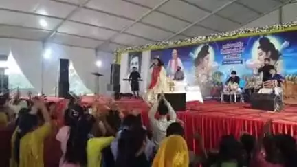 बांधवगढ़: उमरिया शिव शक्ति धाम उमरार सिटी में हवन भंडारे के साथ मुंबई की भजन गायिका इसरद जहां ने बांधा समां