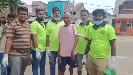 ପୋଲସରା: ବୁଗୁଡ଼ା ବଡଦାଣ୍ଡ ସାହି ର ଗୋଟିଏ କେବିନ ତଳେ ରୋଗାଗ୍ରସ୍ତ ଅସହାୟ ଙ୍କୁ ଉଧାରକରି ପ୍ରଶାସନ ର ଦ୍ୱାରସ୍ତ ହେଲା ଗୋପବନ୍ଧୁ ଚାରିଟେବୁଲ ଟ୍ରଷ୍ଟ