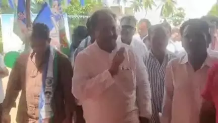 తాడేపల్లిగూడెం: మిలట్రీ మాధవరంలో మాజీ డిప్యూటీ సీఎం కొట్టు సత్యనారాయణ ఆధ్వర్యంలో వైసీపీ పార్టీ విస్తృత స్థాయి సమావేశం నిర్వహణ