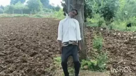 అశ్వారావుపేట: కుటుంబ కలహాల నేపథ్యంలో చెట్టుకు ఉరి వేసుకుని మృతి చెందిన బావ సింగ్, కేసు నమోదు చేసిన పాల్వంచ రూరల్ పోలీసులు