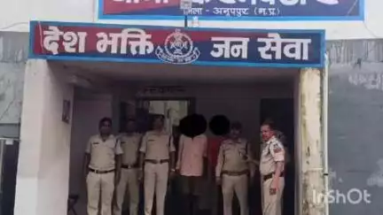 पुष्पराजगढ़: करन पठार पुलिस ने ज़मीनी विवाद में हत्या के आरोपी को गिरफ्तार किया