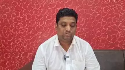 बजरंग दल, गोरक्षक खाटीक व्यवसायिकांकडून गाई जप्त करून पुन्हा विक्री करता, त्रासामुळे खाटीक समाजाचा संप: ऍड. अजीम कुरेशी
