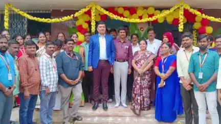 ಹೊಸಪೇಟೆ: ಸರ್ಕಾರಿ ಸೇವೆಗಳಿಗೆ ಜನರ ಅನಗತ್ಯ ಅಲೆದಾಟ ತಪ್ಪಿಸಲು ಸ್ಪಂದನ ಕೇಂದ್ರ ಸಹಕಾರಿ: ನಗರದಲ್ಲಿ ಜಿಲ್ಲಾಧಿಕಾರಿ ದಿವಾಕರ್
