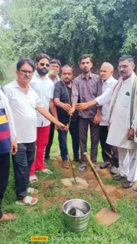 कामां: कामां में भाजपा कार्यकर्ताओं ने एक पेड़ मां के नाम अभियान के तहत लगाए सैकड़ों पौधे
