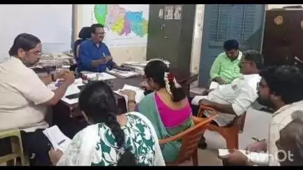 ఉదయగిరి: ఓట్ల రేషనలైజేషన్పై దృష్టిసారించండి: ఉదయగిరి లో ERO ఆధికారులతో సమీక్ష