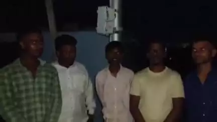 నారాయణ్​ఖేడ్: నారాయణఖేడ్ మున్సిపాలిటీలో 13వ వార్డులో హైమాస్ట్ లైట్లు వెలగడం లేదని కాలనీ యువకులు ఆందోళన #localissue
