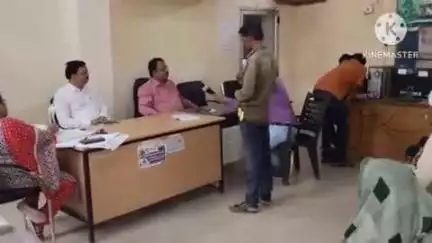खुरई: बीना नदी परियोजना: हनोता बांध के डूब क्षेत्र के ग्रामीणों को मुआवजा नहीं मिला, एसडीएम से शिकायत