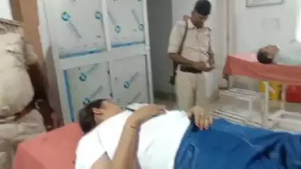 रामगढ़ चौक: परसामा के पास बाइक अनियंत्रित, पिता-पुत्री घायल; पुलिस ने सीएचसी रामगढ़चौक पहुंचाया