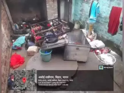 भगवानपुर: लक्ष्मी राम असोई गांव के वॉर्ड 8 में आग से दो घर राख, लाखों का नुकसान