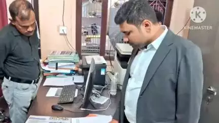 गौरीगंज: सीडीओ द्वारा कार्यालय उपायुक्त उद्योग, भूमि संरक्षण अधिकारी और जिला कृषि अधिकारी का किया गया औचक निरीक्षण