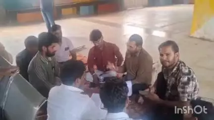 गुना: जज्जी बस स्टैंड पर दिव्यांगों की बैठक, कलेक्टर, विधायक व पार्टी अध्यक्षों के घर पर करेंगे प्रदर्शन