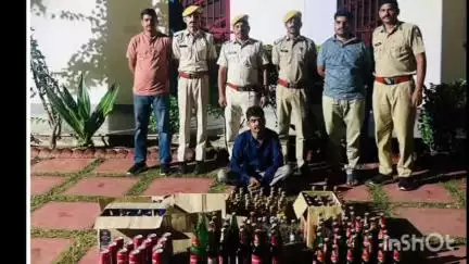 सलूम्बर: सलुम्बर में ए-श्रेणी नाकाबंदी के दौरान अंग्रेजी शराब बरामद, एक आरोपी किया गया गिरफ्तार, सेमारी क्षेत्र का मामला