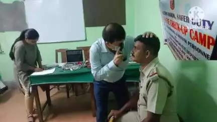বাঁকুড়া ১: বাঁকুড়া ডিস্ট্রিক্ট ট্রাফিক পুলিশের কর্মকর্তা ও সহায়ক কর্মীদের জন্য লোকপুর হাসপাতালে চক্ষু পরীক্ষা শিবিরের আয়োজন
