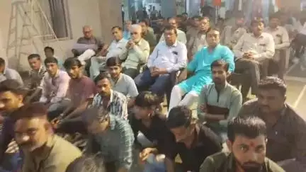 પાલીતાણા: કૃષ્ણ જન્મોત્સવની દ્વારા હાઇસ્કૂલ ગ્રાઉન્ડ ખાતે કાર્યક્રમ કરાશે, કપોળ વાડીમાં બેઠક યોજવામાં આવી હતી