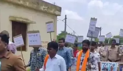 कुम्भराज: गुना पुलिस के नशा मुक्ति अभियान के तहत जिले के सभी थाना क्षेत्रों में निकाली गई जागरूकता रैली