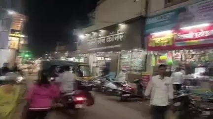नगर: वाळुंज शिवारात पाण्याच्या टपरीवर मावा तयार करण्याच्या मशीन सह सापडली तलवार