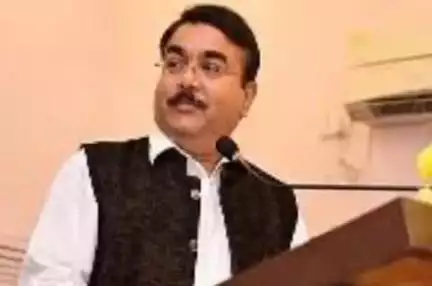 उदयपुरा: राज्य मंत्री नरेंद्र शिवाजी पटेल ने किसानों को मूंग की सही तुलाई करने के दिए दिशा निर्देश