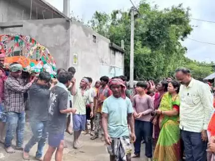 14.7.25 जफरपुर गांव के निवासी 24 वर्षीय अरविंद दास की मोटर ठीक करने के क्रम में बिजली करंट लगने से उनकी आकस्मिक मृत्यु