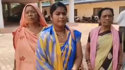 जबलपुर: मकान बनाने पर पड़ोसियों ने दंपत्ति और परिवार से की मारपीट, वीडियो आया सामने, एसपी से लगाई गुहार