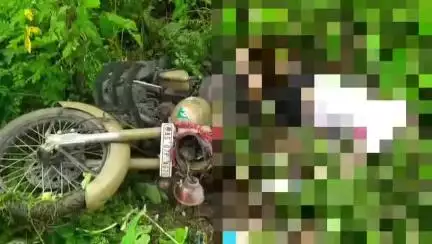 উত্তৰ লক্ষীমপুৰ: চুতীয়াকাৰীত ভয়ংকৰ পথ দুৰ্ঘটনা, নিয়ন্ত্ৰণ হেৰুৱাই পথৰ কাষৰ বৈদ্যুতিক খুটাত খুন্দা বুলেটৰ ,থিতাতে নিহত বুলেট চালক