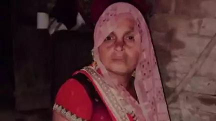 कासगंज: सदर कोतवाली क्षेत्र के नींवरी गांव में भरभरा कर गिरा मकान का लिंटर, बेटी की मौत, मां गंभीर घायल