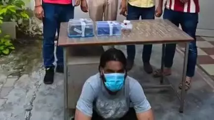 रोहतक: साइबर क्राइम टीम ने रोहतक सेक्टर 27 बीपीएल फ्लैट से युवक को किया गिरफ्तार, 6 स्मार्टफोन व 3 सिम बरामद