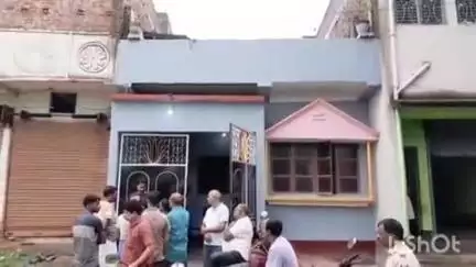 चकाई: सहाना कॉलोनी में पुजारी के वेश में रिटायर्ड शिक्षक के घर घुसे डकैत, चोरी की घटना को दिया अंजाम