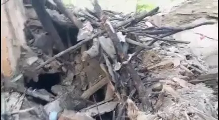 पौड़ी: तहसील पौड़ी के रौतेला गांव में भारी बारिश से मकान ढहा, बड़ा हादसा टला