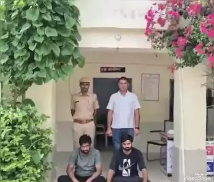 भीनमाल: जालौर के बागोड़ा पुलिस ने ऑपरेशन धरकर लभर के तहत बड़ी कार्रवाई की, अवैध शराब के प्रकरण में वांछित 2 आरोपी गिरफ्तार