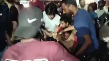 आईटीआई चौराहे पर सीवर लाइन में काम कर रहे मजदूरों को दबंगों ने पीटा, दो मजदूरों को जिला अस्पताल में कराया गया भर्ती
