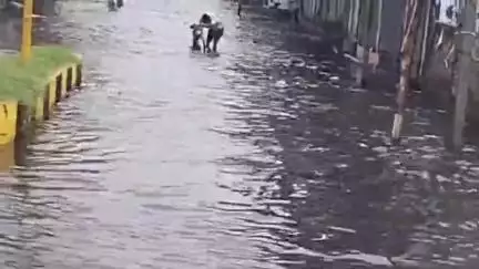 जगाधरी: यमुनानगर में हुई हल्की सी बरसात में फिर खोली नगर निगम की पोल सड़कों पर भर पानी लोगों को ही परेशानी#Jansamasya