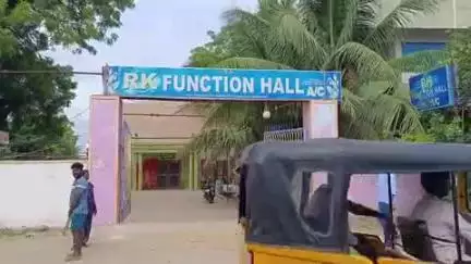 గుంతకల్లు: గుత్తి అర్ఎస్ పాత పంచాయతీ కార్యాలయం వద్ద ఉన్న ఫంక్షన్ హాల్ లో చోరీ, 8 తులాల బంగారు, రూ.14వేలు అపహరణ