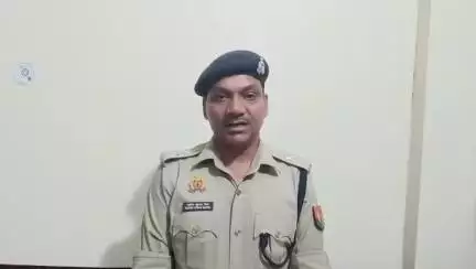 *आज सुबह गंगनहर पटरी मार्ग पर दो व्यक्ति मुजफ्फरनगर की ओर से आ रहे थे जिन्हे एक पिक-अप ने टक्कर मार दी थी जिसमें एक व्यक