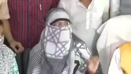 एक हिंदू पीड़ित ने 'छांगुर जाल' और 5,000 धर्मांतरण के गवाह होने का वर्णन किया ।
*लक्ष्य? 2047 तक भारत को एक इस्लामी राष्ट्र बनाना | |
☝️☝️☝️
