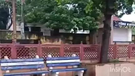 मेदिनीनगर (डालटनगंज): मेदिनीनगर में मूसलाधार बारिश से कोयल नदी में उफान, पुलिस लाइन रोड जलमग्न, घरों में घुसा पानी