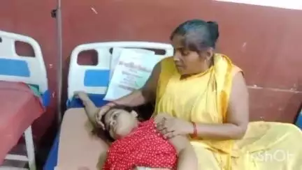 हरदोई: पिहानी के ग्राम बरम्हौला में युवती को पिलाया तेजाब, नाजुक हालत में लखनऊ रेफर, 6 पर दर्ज हुआ केस