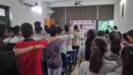 रेवाड़ी: हरियाणा स्टेट नारकोटिक्स कंट्रोल ब्यूरो की रेवाड़ी यूनिट द्वारा "नशा नहीं, शिक्षा हां" का दिलाया संकल्प