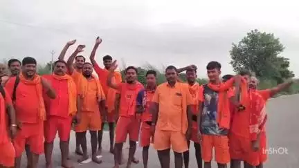 चायल: ऐगवा से गूंजा बम-बम भोले, बाबा बैद्यनाथ धाम के लिए सैकड़ों कांवड़िए हुए रवाना, मां चौरासी देवी का लिया आशीर्वाद