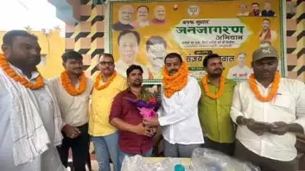 मधुबनी: मेयर सह भाजपा राष्ट्रीय परिषद सदस्य अरुण राय को वार्ड पार्षदों ने किया सम्मानित