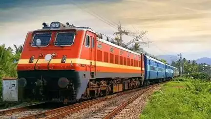 तत्काल रेल टिकट बुकिंग का नया नियम लागू, आधार बेस्ड OTP से होगी ऑनलाइन बुकिंग