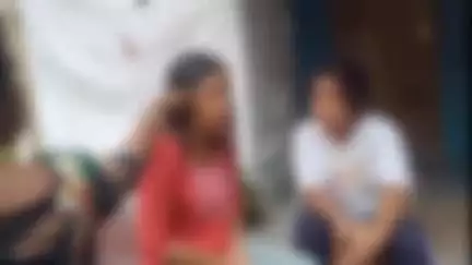 দিনহাটা ২: নাজিরহাটে চাঞ্চল্য! বেলবাড়ি বাজারে মধুচক্র ও মদের আড্ডা হাতেনাতে ধরল গ্রামবাসীরা