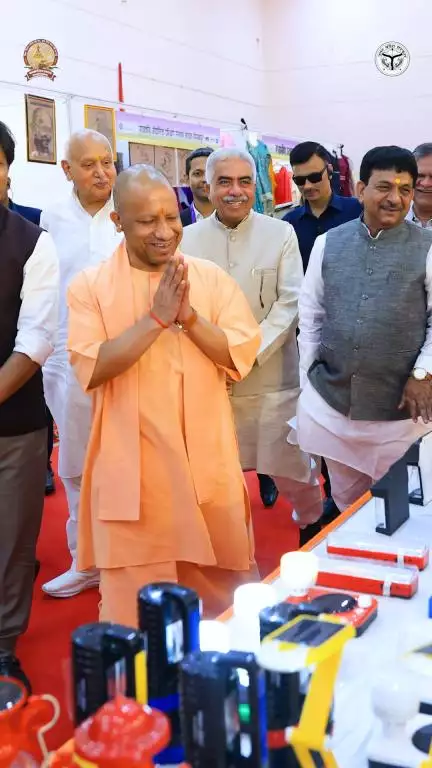 'वन डिस्ट्रिक्ट-वन प्रोडक्ट' की नीति के अंतर्गत उत्तर प्रदेश में 1.5 करोड़ से अधिक लोगों को रोजगार प्राप्त हुआ है.