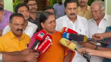 തൃശൂർ: 'രാഷ്ട്രീയം ചർച്ചയായില്ല', BJP നേതാവ് ശോഭ സുരേന്ദ്രൻ ബിഷപ്പ് ഹൗസിൽ ആർച്ച് ബിഷപ്പുമായി കൂടിക്കാഴ്ച നടത്തി