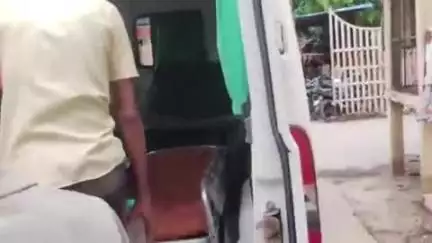 महाराजगंज: केसर खेड़ा में इंजन के पट्टे में युवती का दुपट्टा फंसने से गंभीर रूप से गिरकर घायल, ट्रामा सेंटर किया गया रेफर