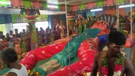 பாலக்கோடு: கொட்டாப்பள்ளம் கிராமத்தில்

பெரியாண்டிச்சிஅம்மன் கோயில்  கும்பாபிஷேக விழா