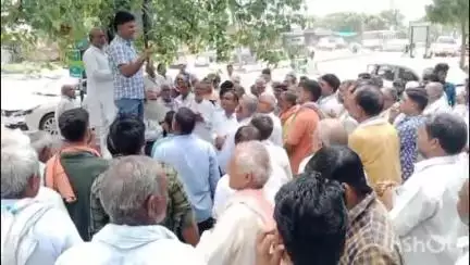 चूरू: असामाजिक तत्वों द्वारा गौशाला संचालकों एवं कर्मचारियों के साथ मारपीट को लेकर पुलिस अधीक्षक चूरू को दिया ज्ञापन
