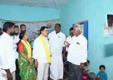 కళ్యాణదుర్గం: రాంపురం గ్రామంలోని అంగన్వాడీ కేంద్రాన్ని ఆకస్మికంగా తనిఖీ చేసిన కళ్యాణదుర్గం ఎమ్మెల్యే సురేంద్రబాబు