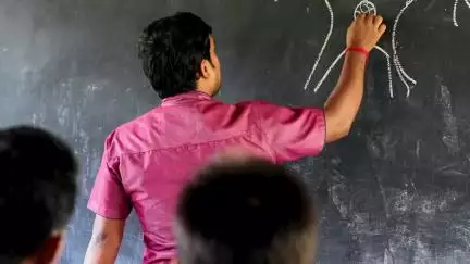 अगर कोई विद्यार्थी उल्लेखनीय कार्य कर रहा है, तो उसका नामांकन ज़रूर करें।

अंतिम तिथि: 31.07.25
🔗https://awards.gov.in