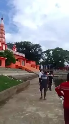 डुमरियागंज: पौराणिक तीर्थ स्थल भारत भारी के भरत सरोवर में मछलियों के मरने का वीडियो सोशल मीडिया पर हुआ वायरल